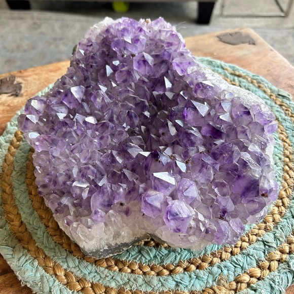 Gorgeous Brazilian Amethyst Crystal 10 lbs - Picture 4 of 7